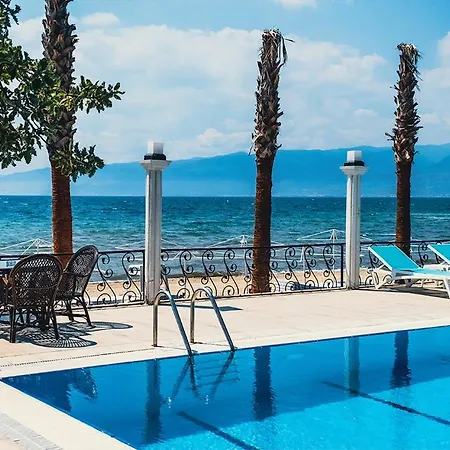 Hotel New Fiord 3*